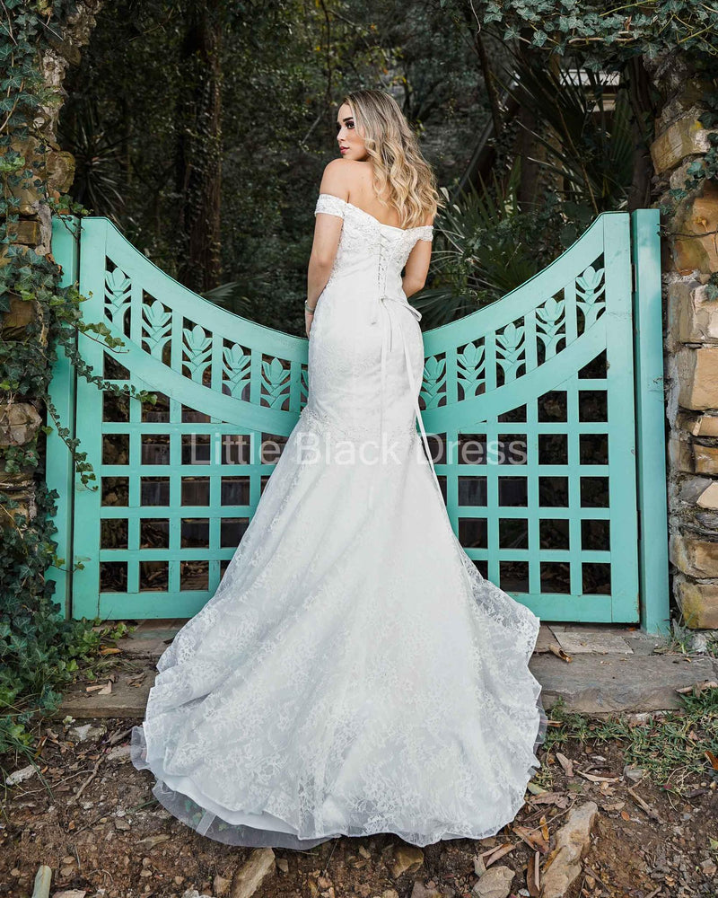 Vestido de novia sirena con bordado y cauda